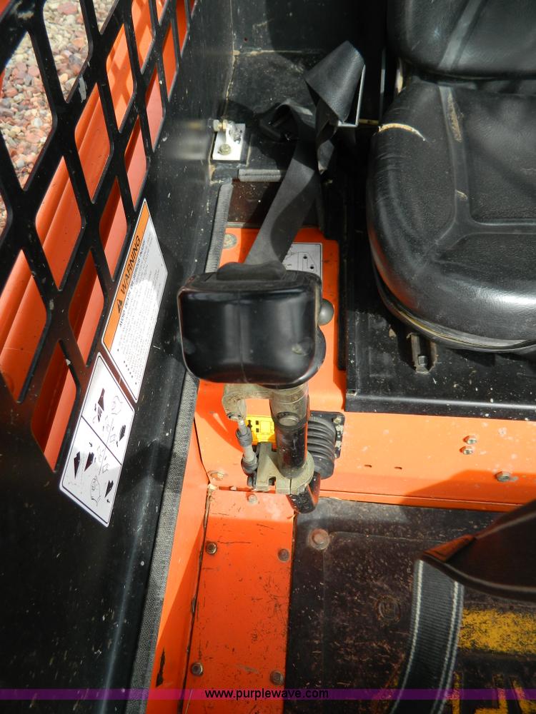 image for item G7612 1999 Daewoo 1760XL skid steer