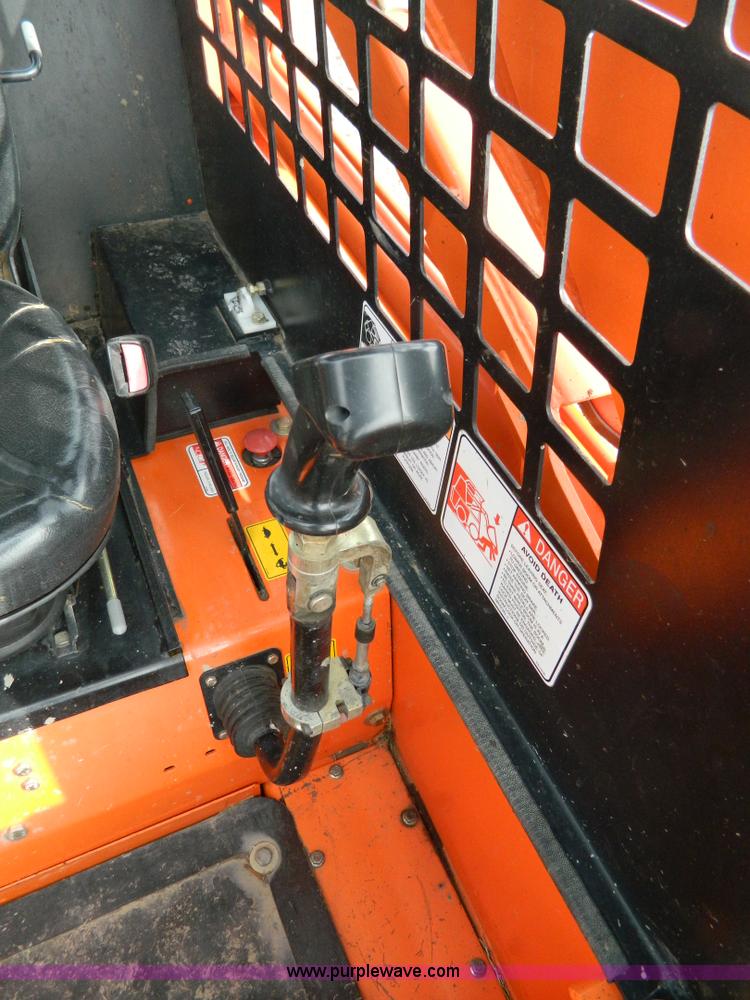 image for item G7612 1999 Daewoo 1760XL skid steer