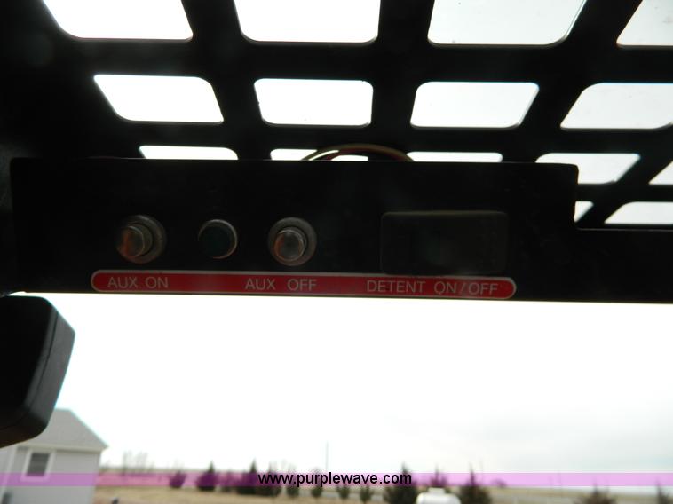 image for item G7612 1999 Daewoo 1760XL skid steer