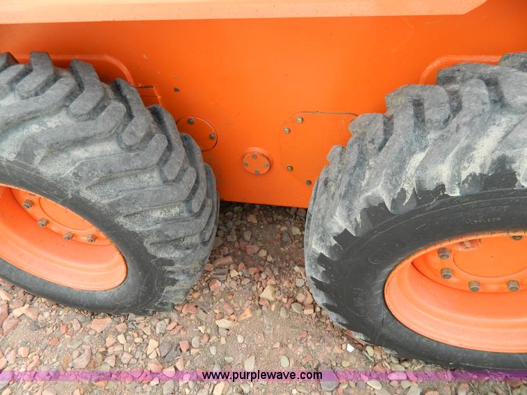 image for item G7612 1999 Daewoo 1760XL skid steer