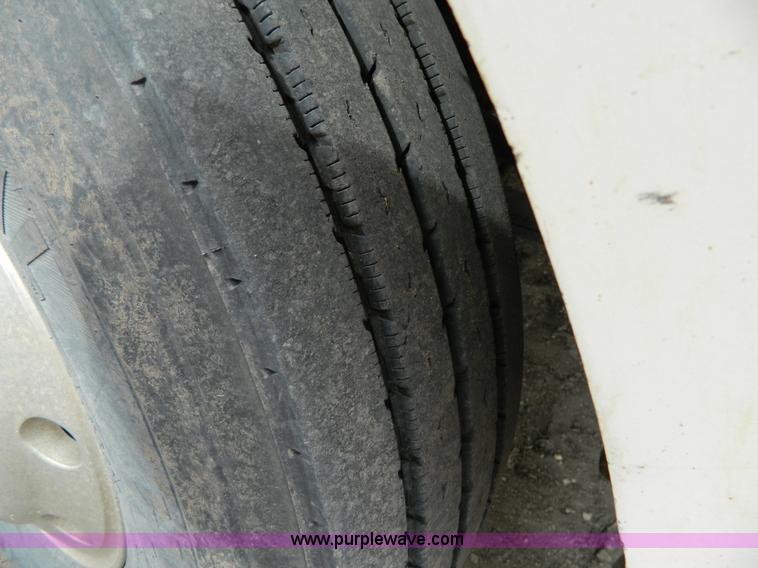 image for item G7614 1991 Peterbilt 377 dump truck