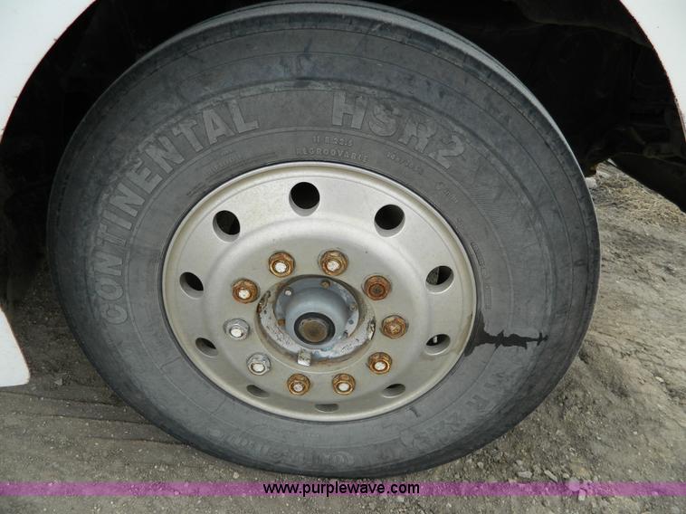 image for item G7614 1991 Peterbilt 377 dump truck