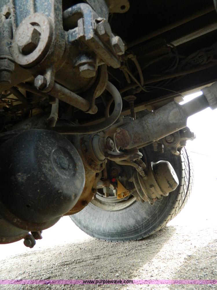 image for item G7614 1991 Peterbilt 377 dump truck