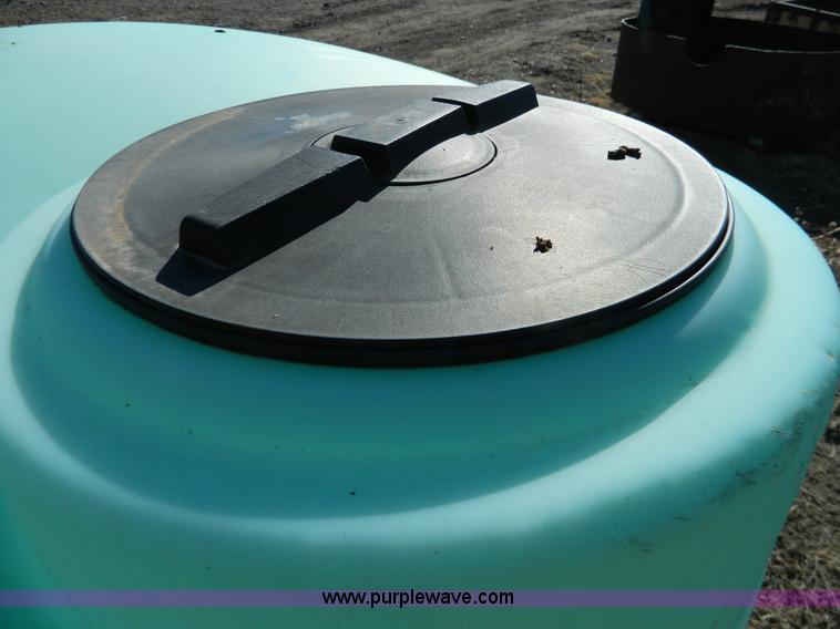 image for item S9226 1,500 gallon vertical liquid poly tank