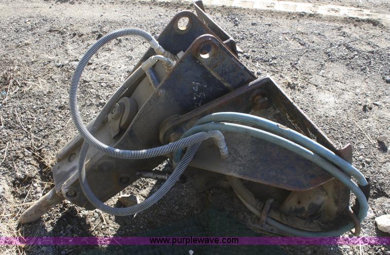 image for item V9508 Bobcat 2500 hydraulic breaker