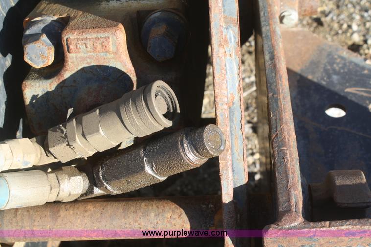image for item V9508 Bobcat 2500 hydraulic breaker
