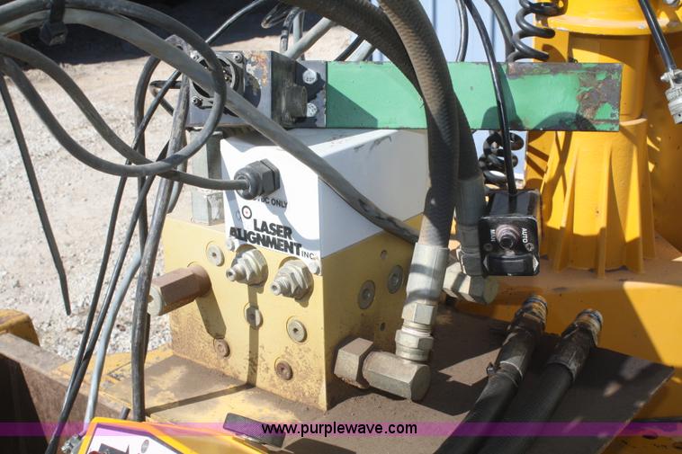 image for item V9513 2005 Darbyshire TPS-8 8' box blade