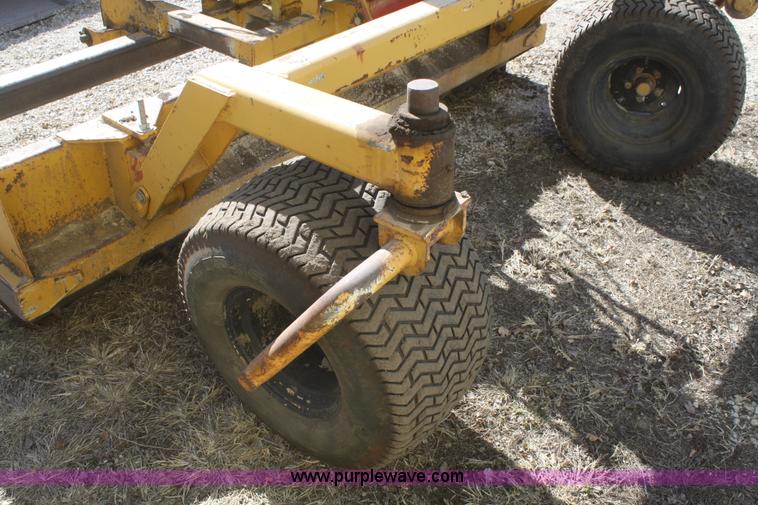 image for item V9513 2005 Darbyshire TPS-8 8' box blade