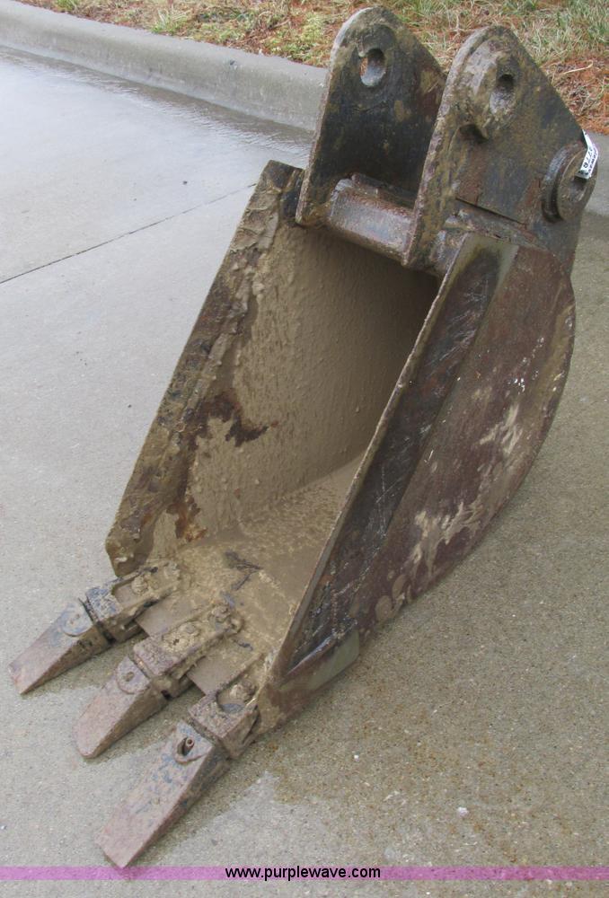 image for item X9778 12"W bucket