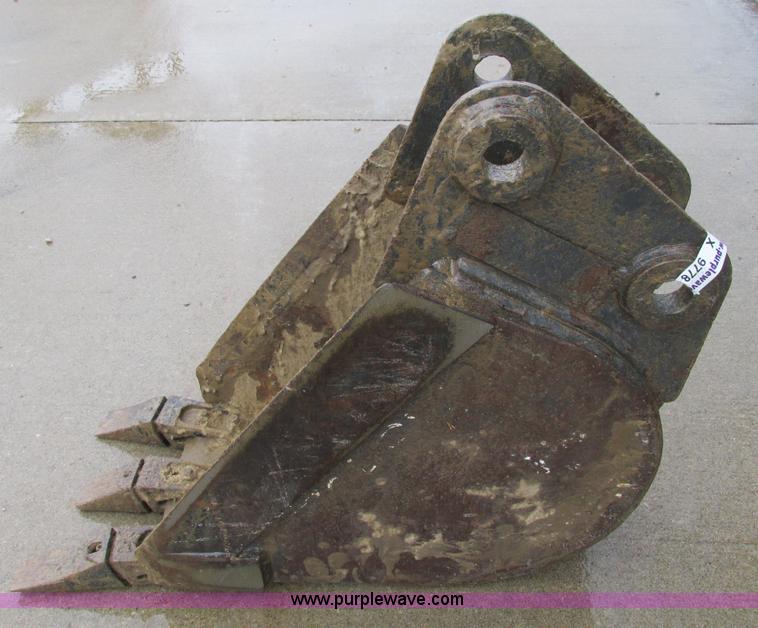 image for item X9778 12"W bucket