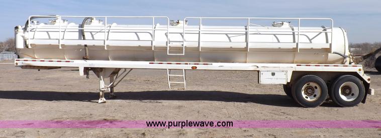 image for item F6397 2003 Dragon vacuum trailer