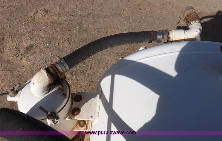 image for item F6397 2003 Dragon vacuum trailer