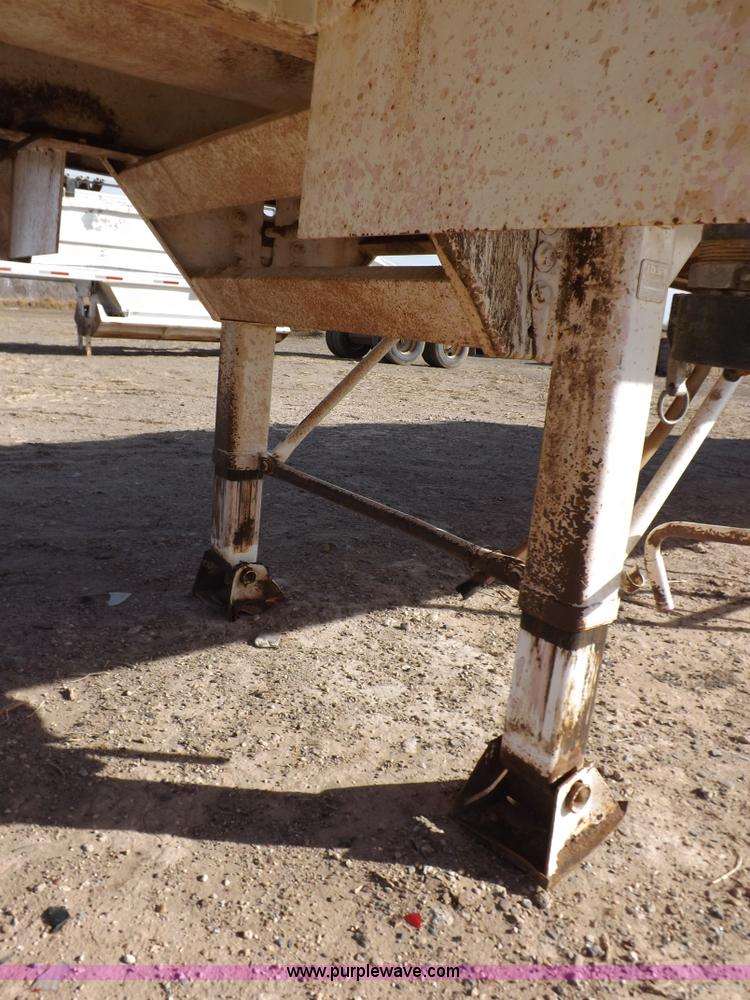 image for item F6397 2003 Dragon vacuum trailer