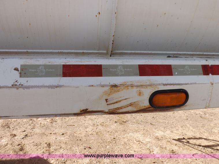 image for item F6397 2003 Dragon vacuum trailer