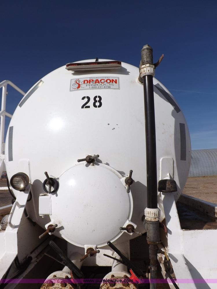 image for item F6398 2009 Dragon vacuum trailer