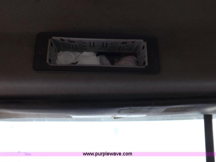 image for item F6399 1999 Mack CH613 semi truck