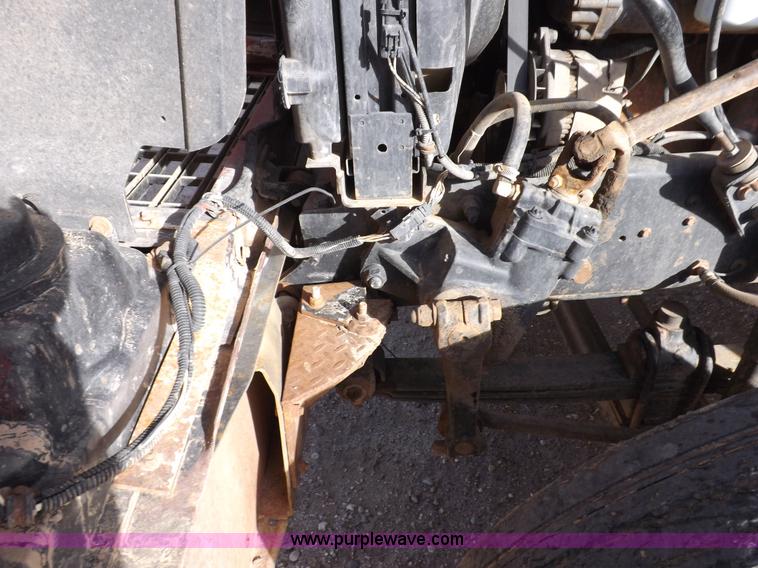 image for item F6399 1999 Mack CH613 semi truck