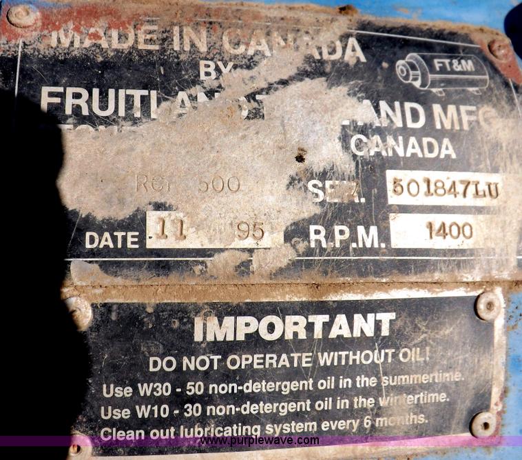 image for item F6399 1999 Mack CH613 semi truck