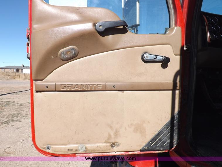 image for item F6403 2003 Mack Granite semi truck