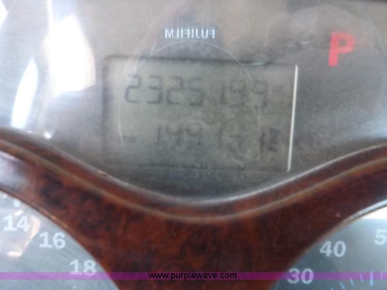 image for item F6404 2006 Mack CH613 semi truck