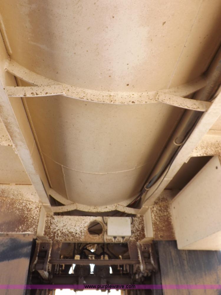 image for item F6405 2008 Dragon vacuum trailer