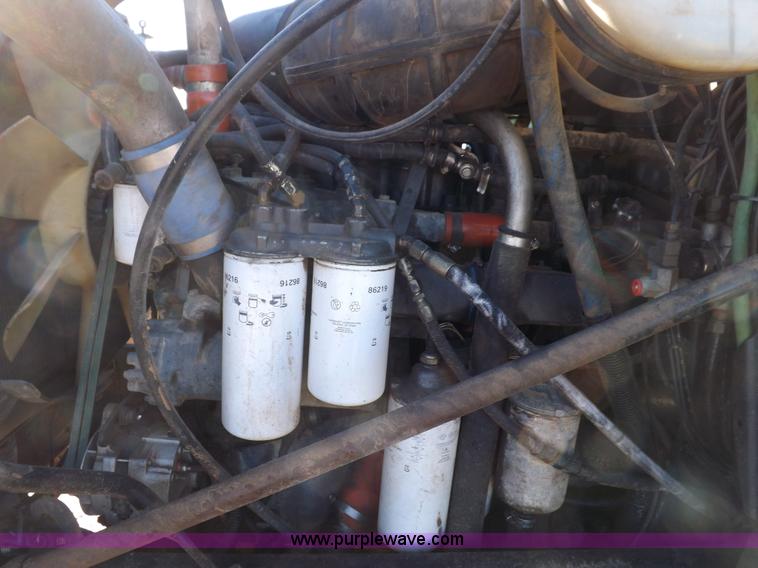 image for item F6406 1998 Mack CH613 semi truck