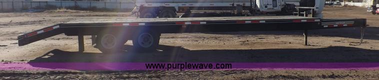 image for item F6407 2000 Donahue 38.5' tandem axle trailer