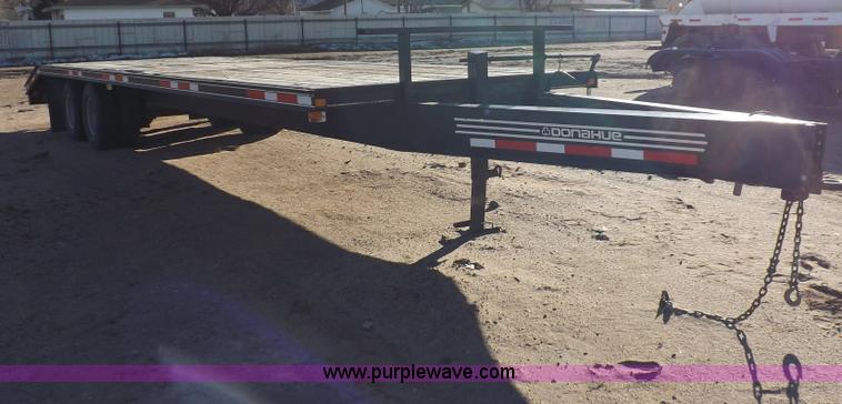 image for item F6407 2000 Donahue 38.5' tandem axle trailer
