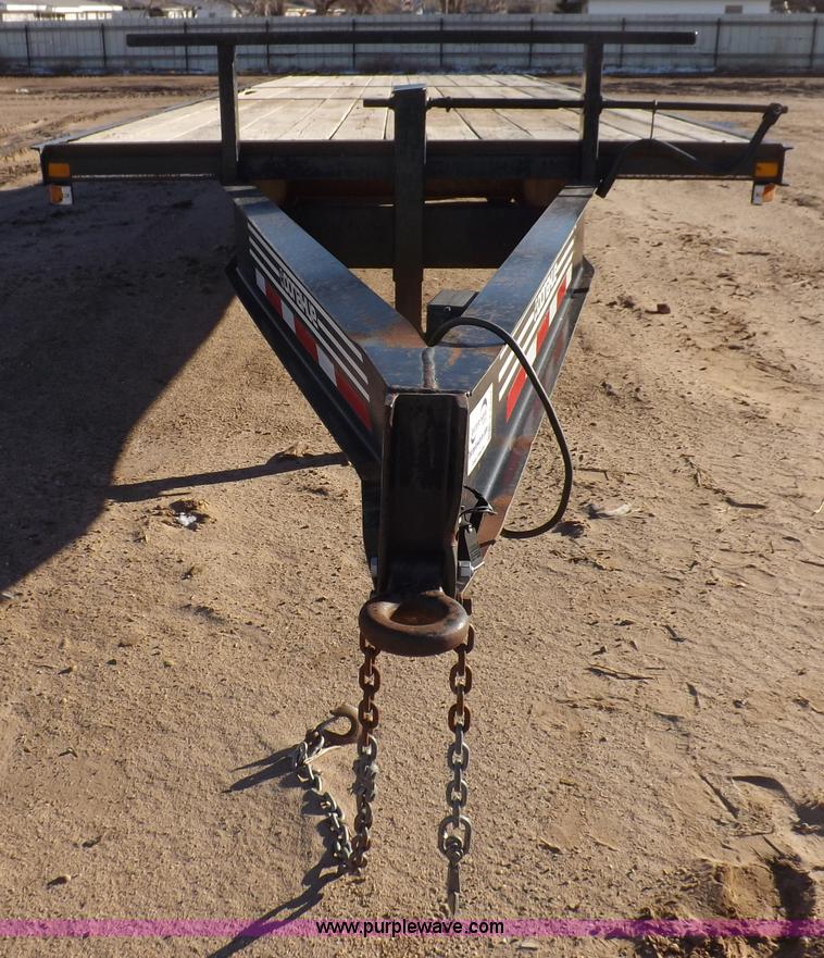 image for item F6407 2000 Donahue 38.5' tandem axle trailer