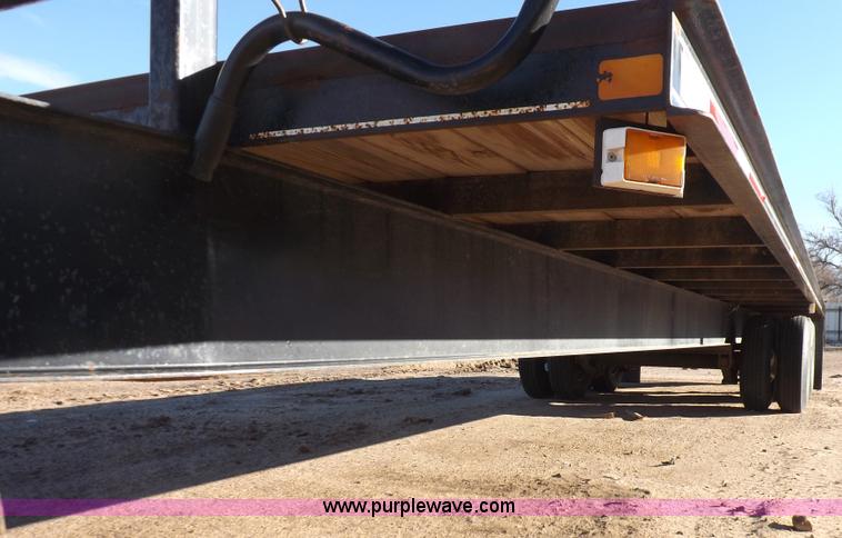 image for item F6407 2000 Donahue 38.5' tandem axle trailer