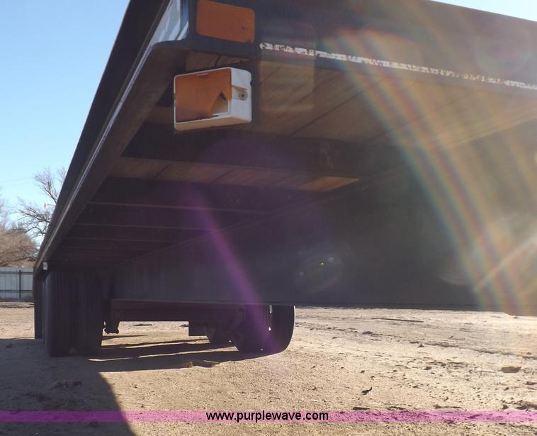 image for item F6407 2000 Donahue 38.5' tandem axle trailer