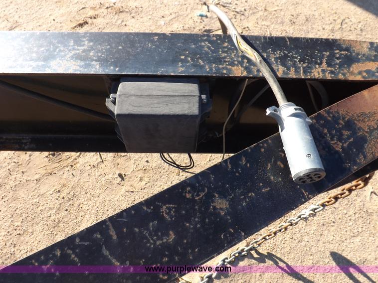 image for item F6407 2000 Donahue 38.5' tandem axle trailer