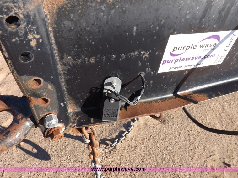 image for item F6407 2000 Donahue 38.5' tandem axle trailer