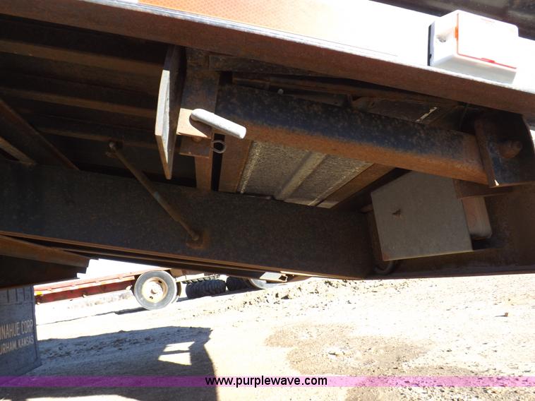 image for item F6407 2000 Donahue 38.5' tandem axle trailer