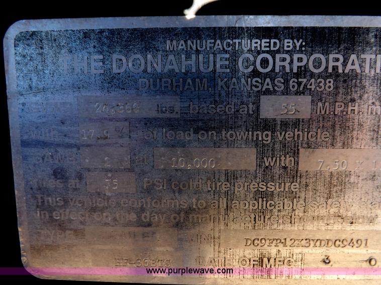 image for item F6407 2000 Donahue 38.5' tandem axle trailer