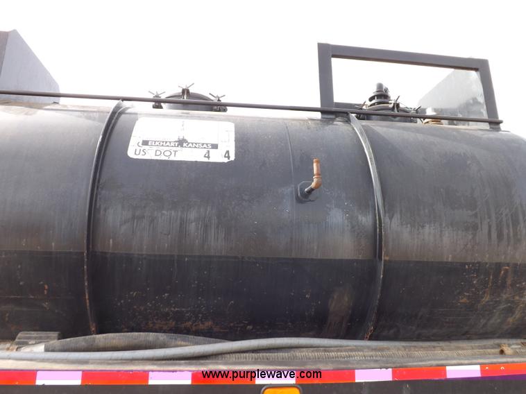 image for item F6408 1997 Peterbilt 378 vacuum truck