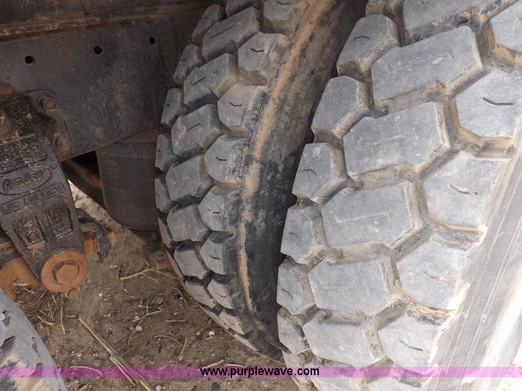 image for item F6408 1997 Peterbilt 378 vacuum truck