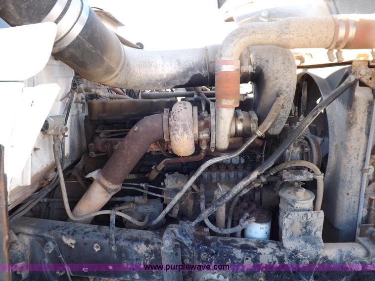 image for item F6410 1987 Mack R686ST dump truck