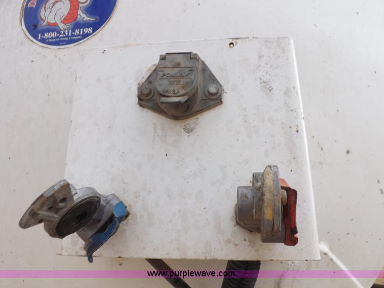 image for item F6414 2005 Dragon vacuum trailer