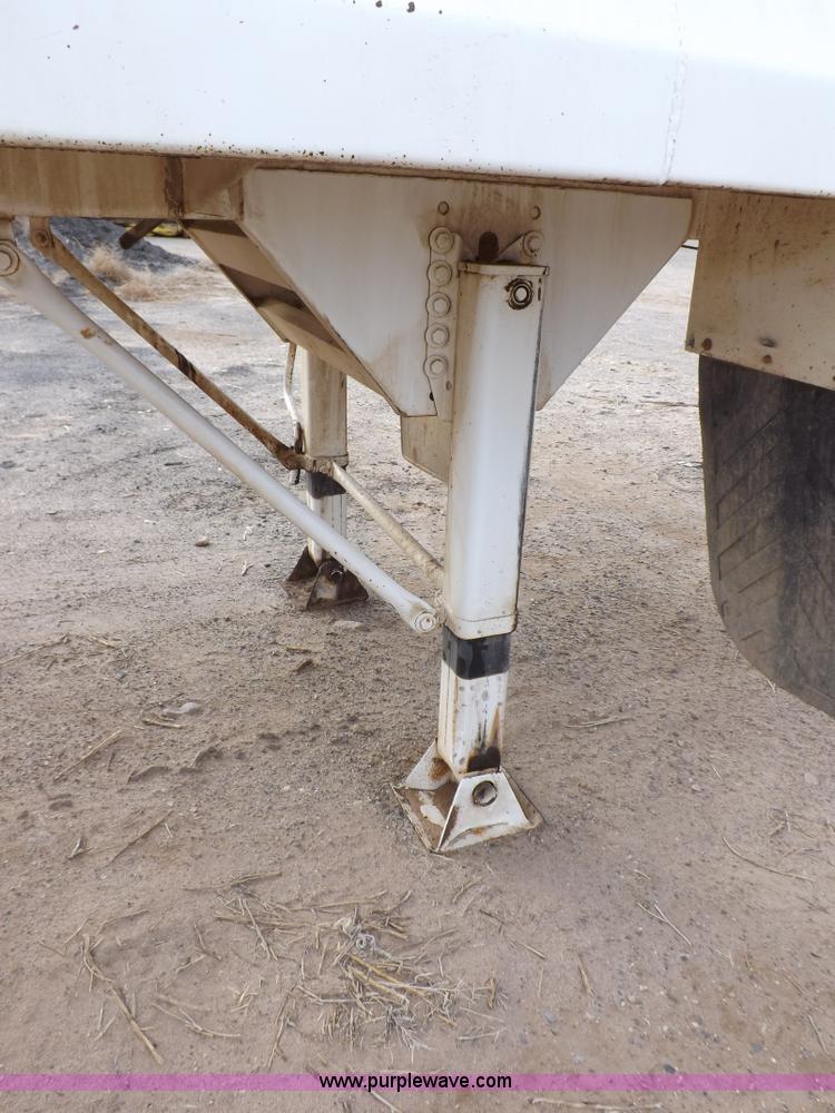 image for item F6414 2005 Dragon vacuum trailer