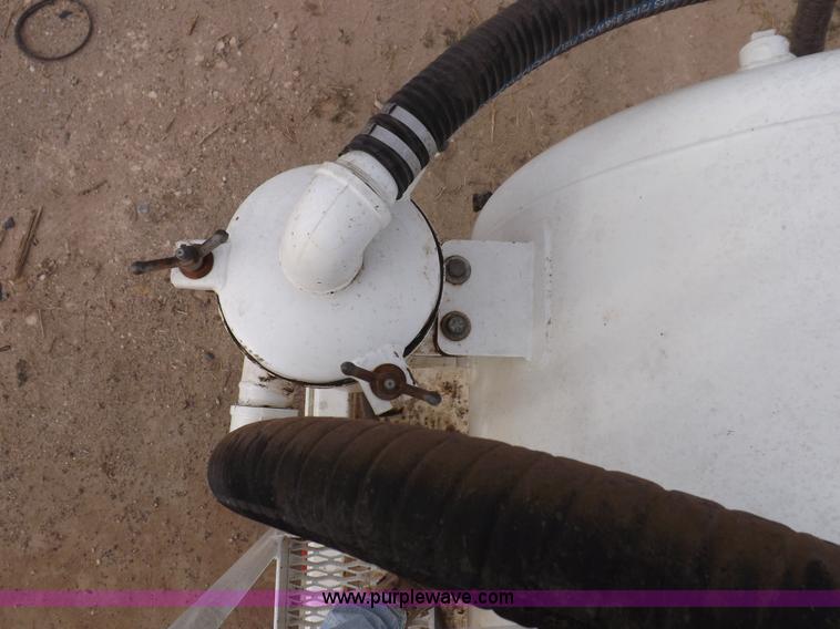 image for item F6414 2005 Dragon vacuum trailer