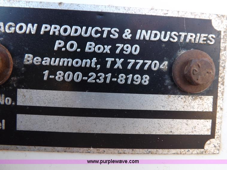 image for item F6416 2005 Dragon vacuum trailer