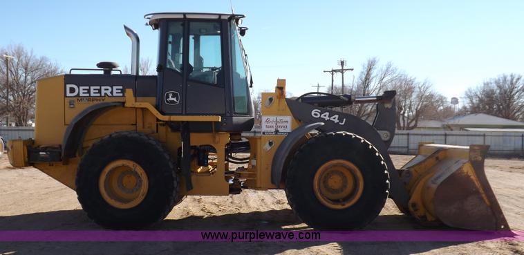 image for item F6417 John Deere 644J loader