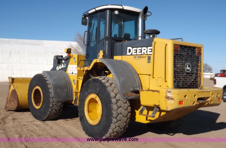 image for item F6417 John Deere 644J loader