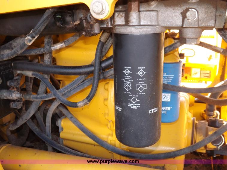 image for item F6417 John Deere 644J loader