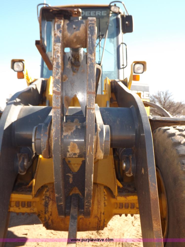 image for item F6417 John Deere 644J loader