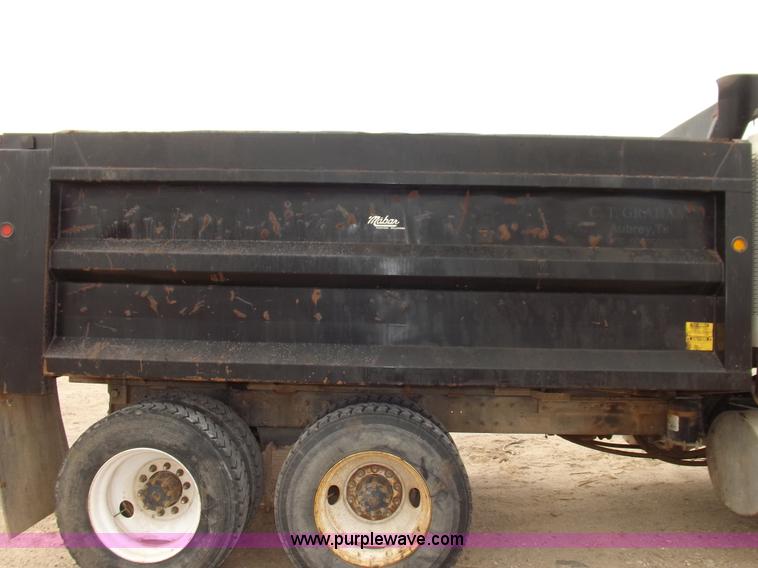 image for item F6419 1992 Mack CH613 dump truck