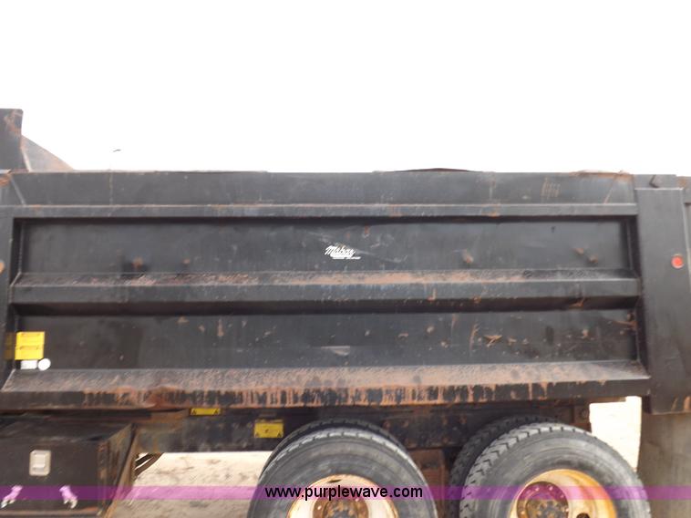 image for item F6419 1992 Mack CH613 dump truck
