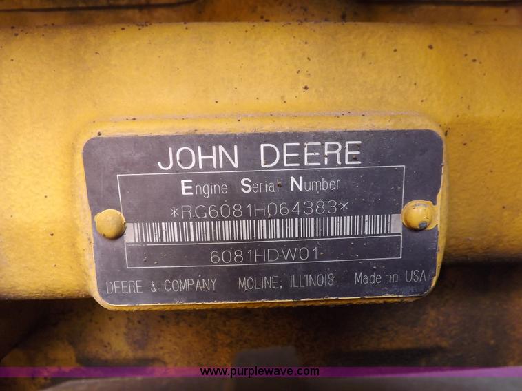 image for item F6420 1998 John Deere 770CH articulated motor grader