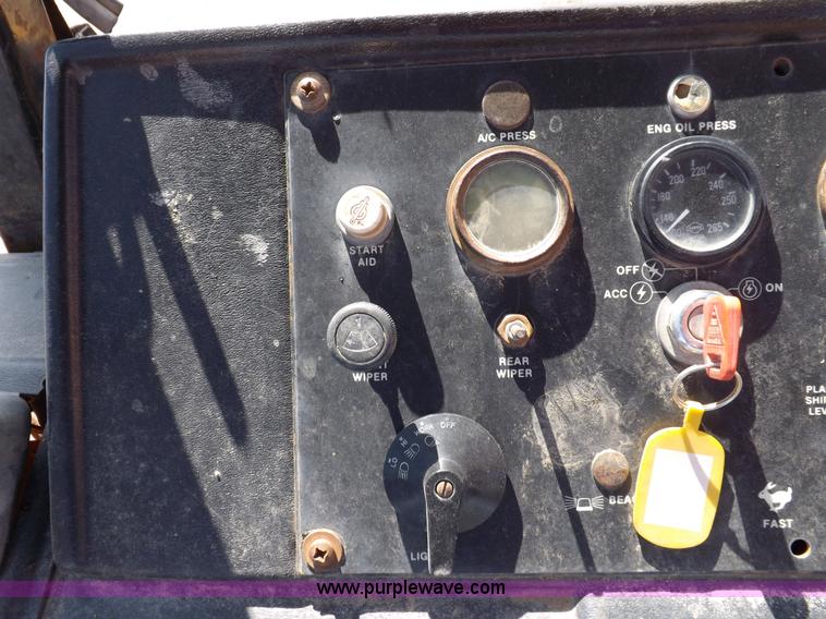 image for item F6436 1984 John Deere 510B Turbo backhoe